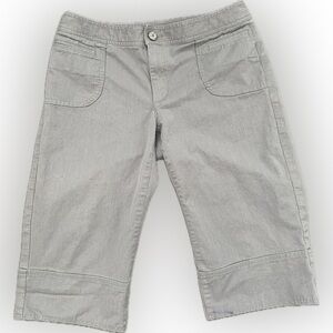 Banana Republic Bermuda Shorts Capris - Size 6 - EUC